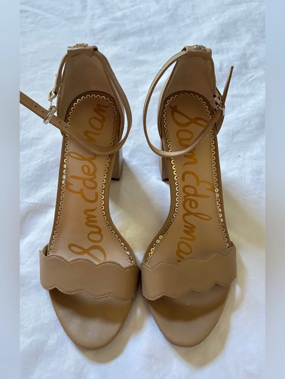 Sam Edelman Womens 7M Nude Leather Block Heel Ankle Strap Sandals Scallop